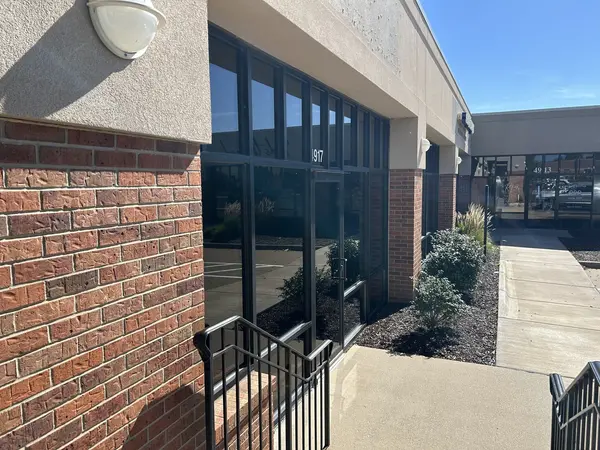 4917 Utica Ridge RD, Davenport, IA 52807