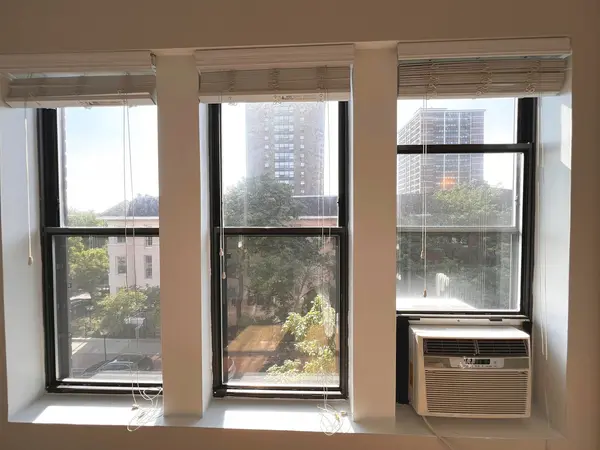 4157 N Clarendon AVE #304, Chicago, IL 60613