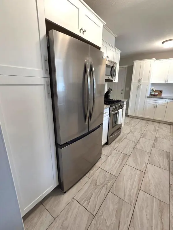 8542 Greystone AVE S, Cottage Grove, MN 55016