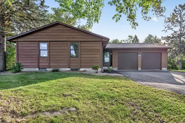 1938 Edgerton ST, Maplewood, MN 55117