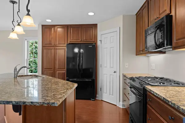 301 Canyon BLVD, Hudson, WI 54016