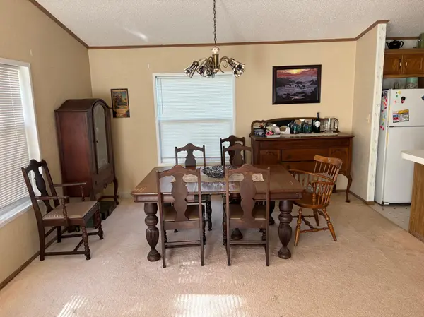 204 E Hibbard AVE, Belview, MN 56214