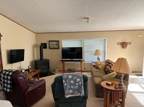 204 E Hibbard AVE, Belview, MN 56214
