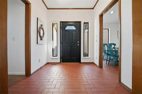 2301 Woodford WAY, Edmond, OK 73034