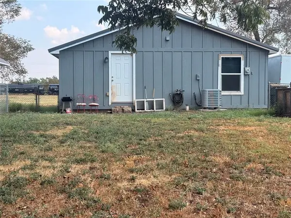 708 S Sheppard ST, Chickasha, OK 73018
