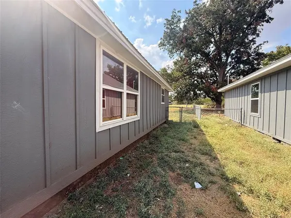 708 S Sheppard ST, Chickasha, OK 73018