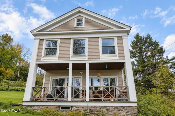 80 Grocery Hill RD, Equinunk, PA 18417