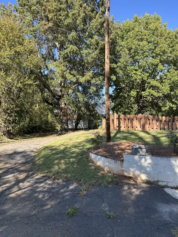 1893 Beersheba Hwy, Mcminnville, TN 37110