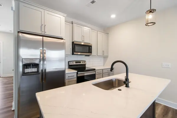 160 Excell Rd #C, Clarksville, TN 37043
