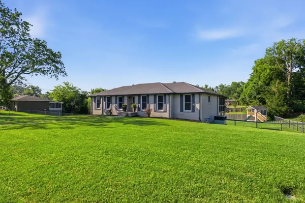 79 E Hill St, Mount Juliet, TN 37122
