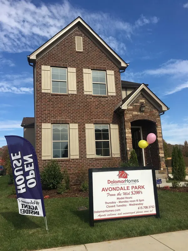 100 Lula Ln, Kingston Springs, TN 37082