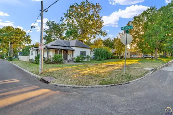 3301 SW 7th St, Topeka, KS 66606