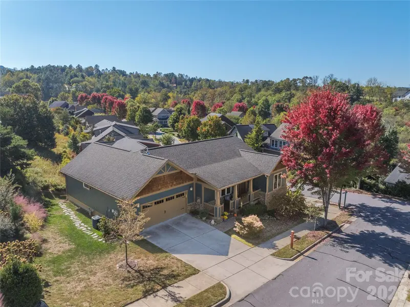 3 Bungalow WAY, Asheville, NC 28804