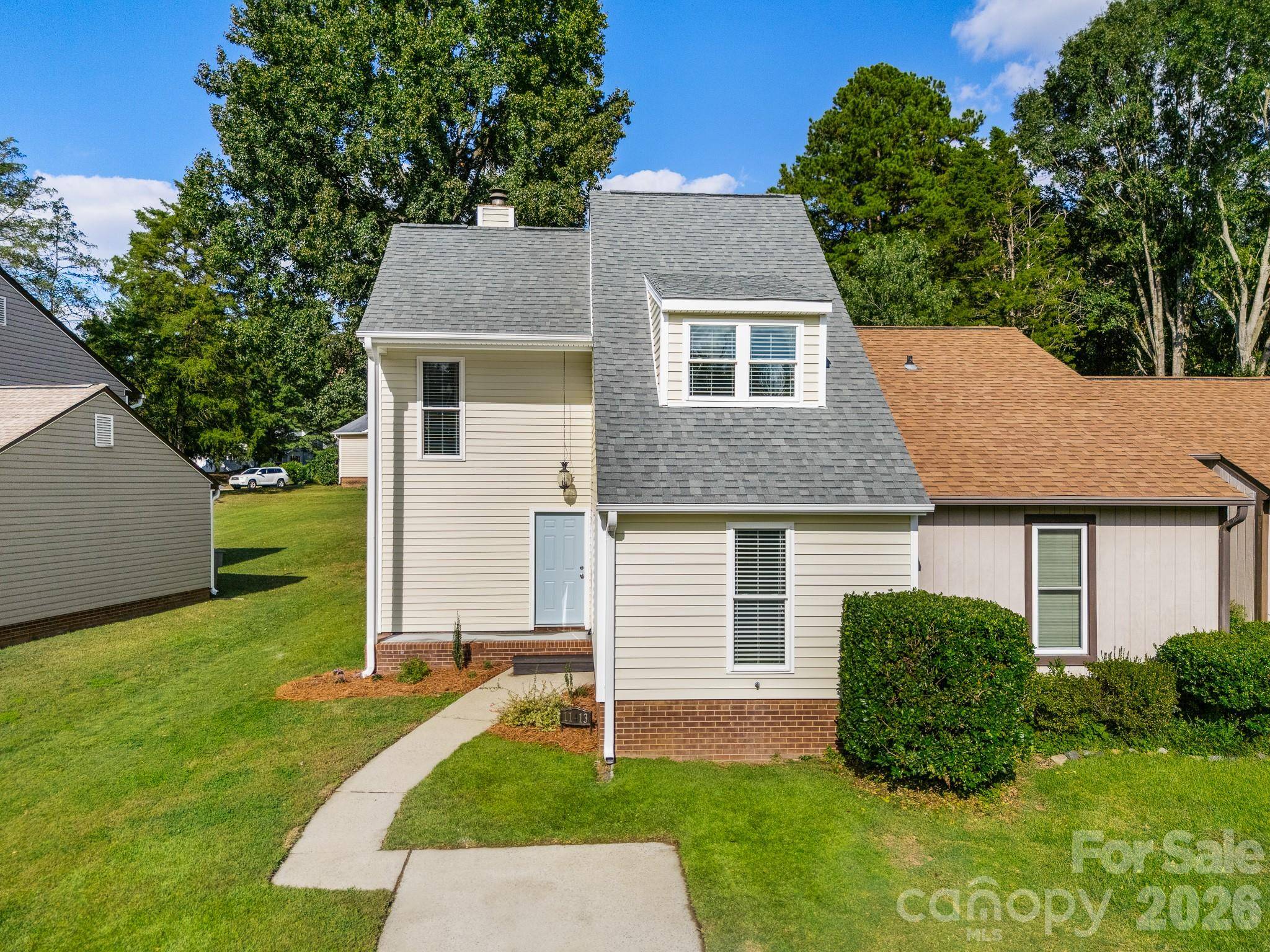 11413 Kingfisher DR, Charlotte, NC 28226
