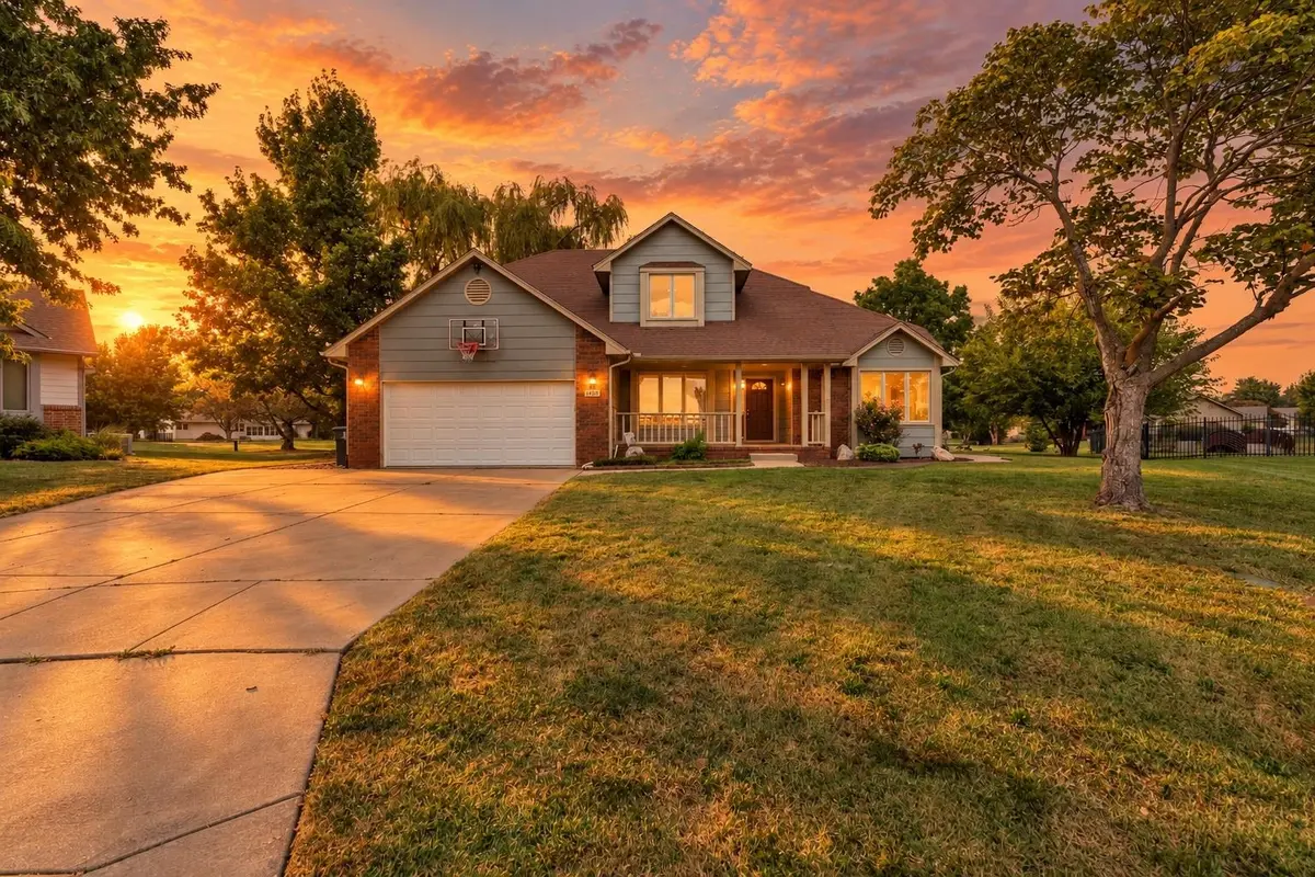 1450 Chelle Ct, El Dorado, KS 67042-4914