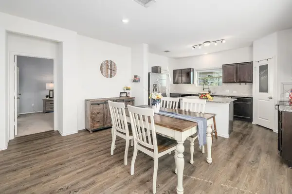 735 Circle WAY, Jarrell, TX 76537