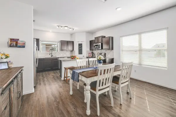 735 Circle WAY, Jarrell, TX 76537
