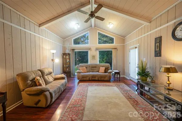 1440 Barbara DR, Cherryville, NC 28021