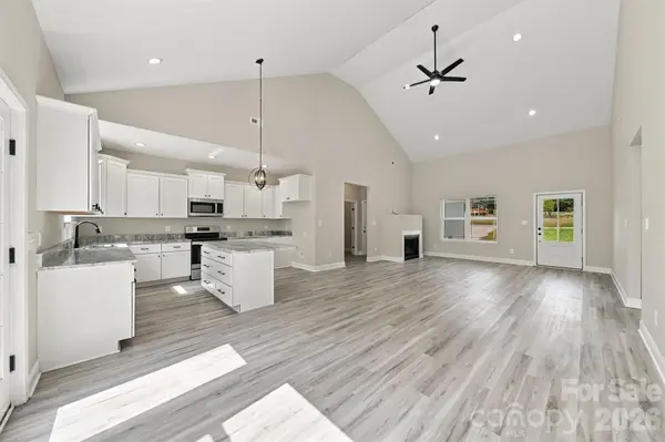 189 Sweet Cherry LN, Stony Point, NC 28678
