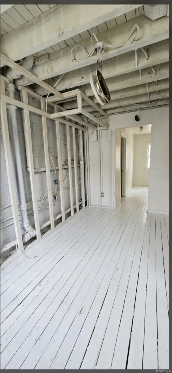 873 E 216th ST, Bronx, NY 10467