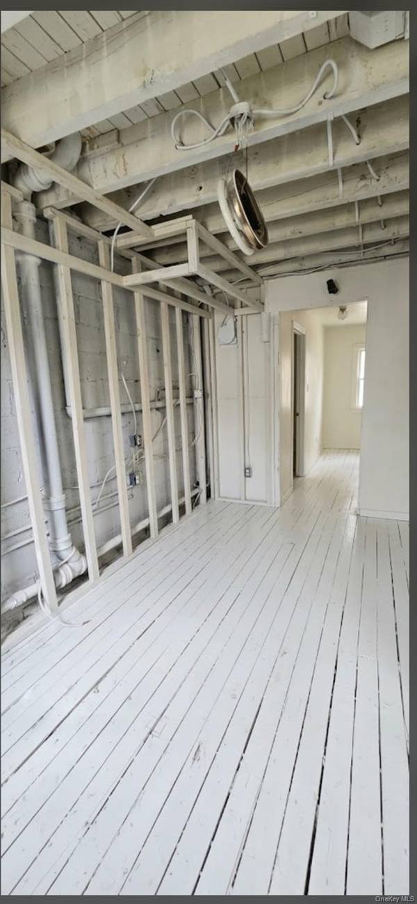 873 E 216th ST, Bronx, NY 10467