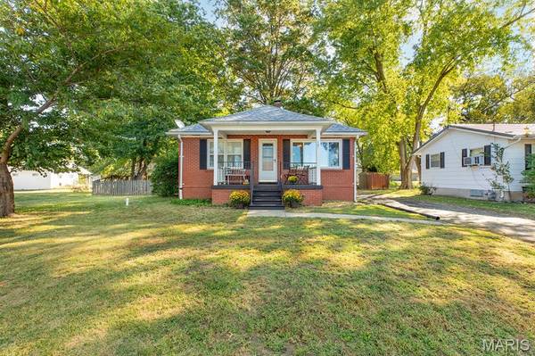 207 Olive, Brighton, IL 62012