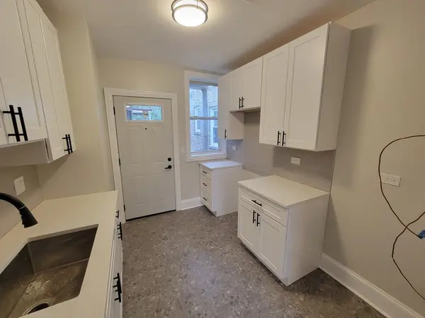 6432 N Richmond ST #3, Chicago, IL 60645