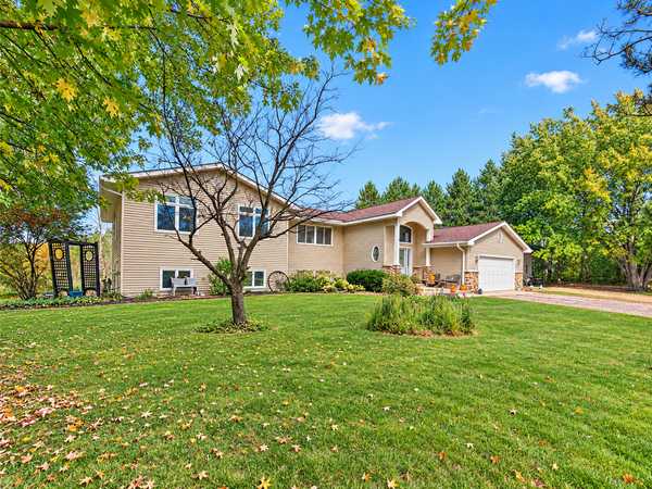 24358 Riverbank LN NW, Saint Francis, MN 55040