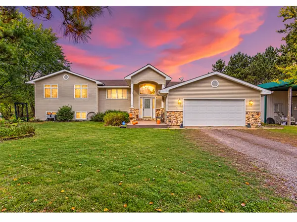 24358 Riverbank LN NW, Saint Francis, MN 55040