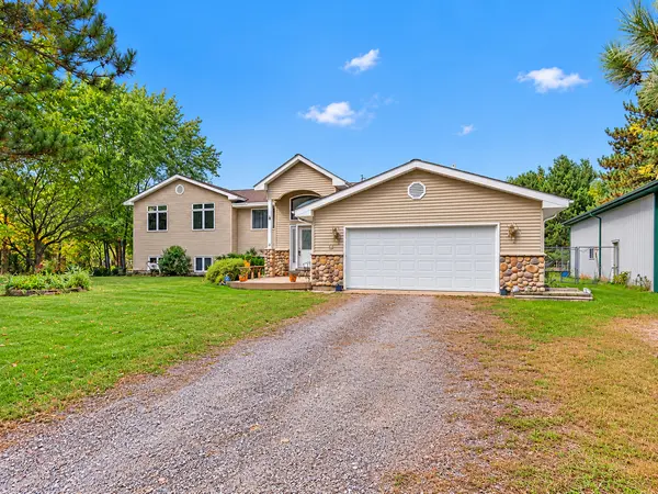 24358 Riverbank LN NW, Saint Francis, MN 55040