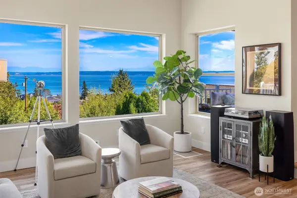 1379 SE Camano DR, Camano Island, WA 98282