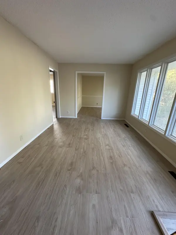 357 N West AVE, Springfield, MO 65802