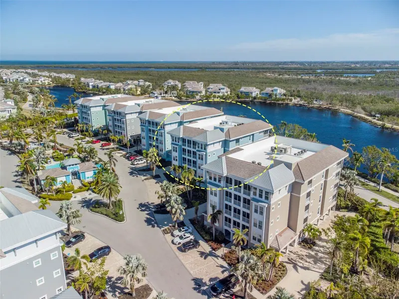 391 ARUBA CIR #203, Bradenton, FL 34209