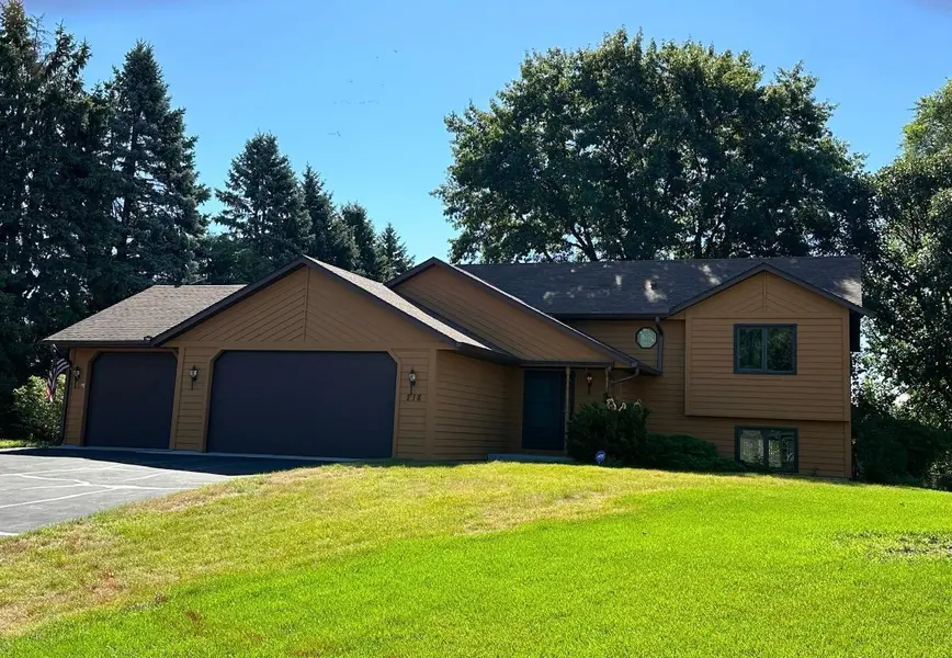218 Egret LN, Lino Lakes, MN 55014