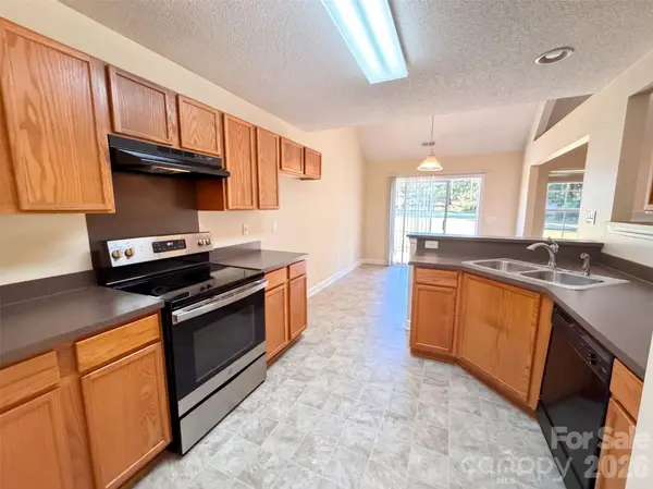 2749 Ramble Wood CT, Rock Hill, SC 29730