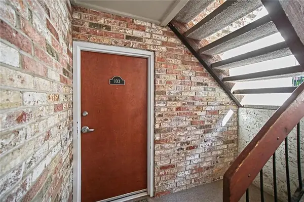 5004 Baltimore AVE #103, Kansas City, MO 64112
