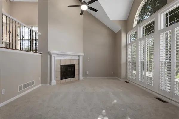 2280 W Cothrell ST, Olathe, KS 66061