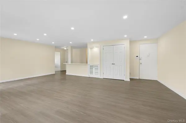 166-26 Powells Cove BLVD #3D, Beechhurst, NY 11357