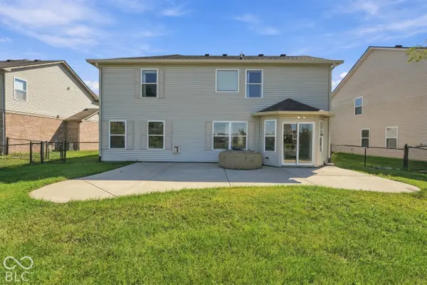 8716 N Springview DR, Mccordsville, IN 46055