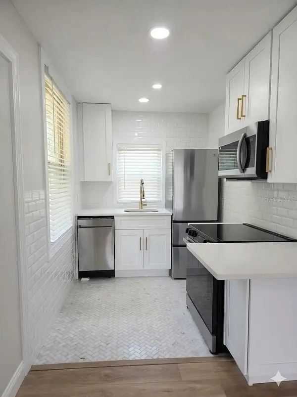 2835 N 3RD AVE N #1/2, St Petersburg, FL 33713
