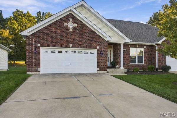 2450 Golden Bear WAY #703A, Wentzville, MO 63385