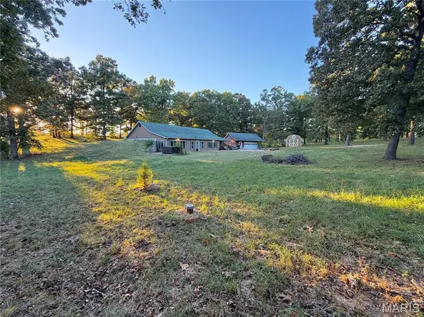 68 County Road 3295, Salem, MO 65560