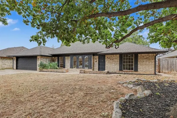 8205 NW 101st ST, Oklahoma City, OK 73162