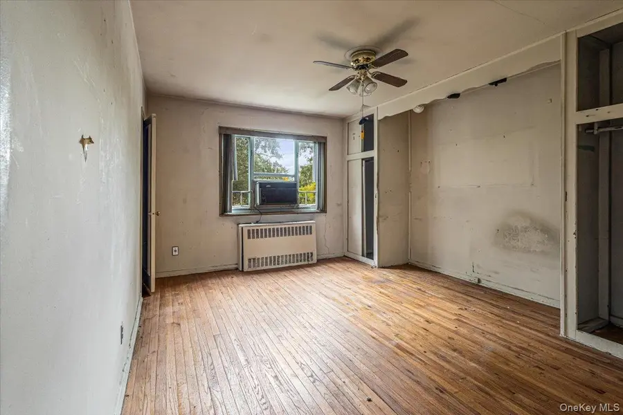 83-18 229 ST #6-12, Bellerose Manor, NY 11427