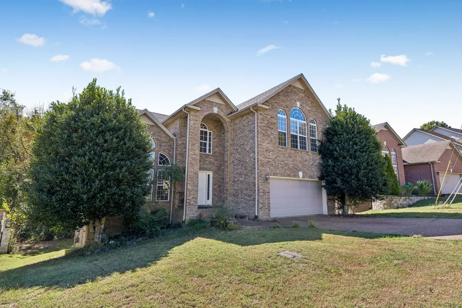 5409 Oak Chase Dr, Antioch, TN 37013
