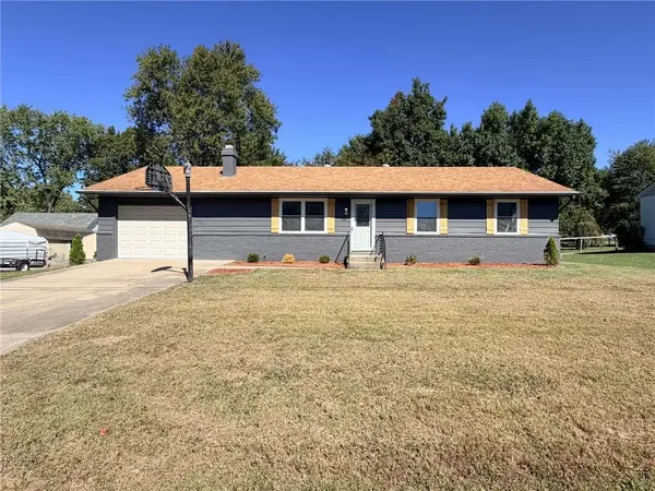 205 W Magnolia AVE, Clinton, MO 64735