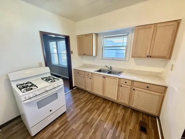 1108 Harlan AVE, Evansville, IN 47714