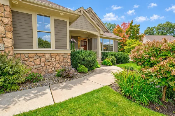 4453 Fable Hill Pkwy N, Hugo, MN 55038