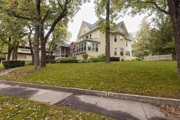 504 E Lakeside DR, Fergus Falls, MN 56537