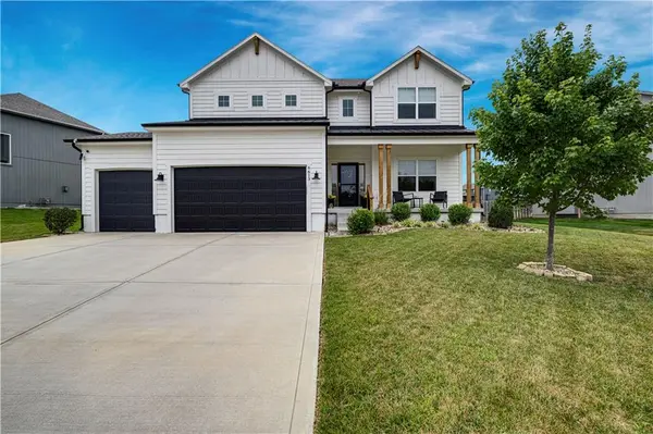 6613 NW 106th ST, Kansas City, MO 64154